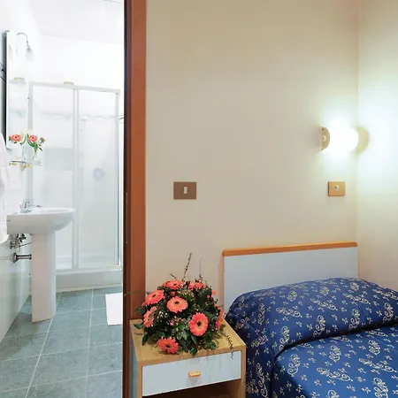 Oriente Hotell 2*