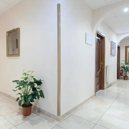 オリエンテ ホテル